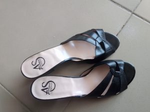 Cowhide Leather Slides – Rustic Brown